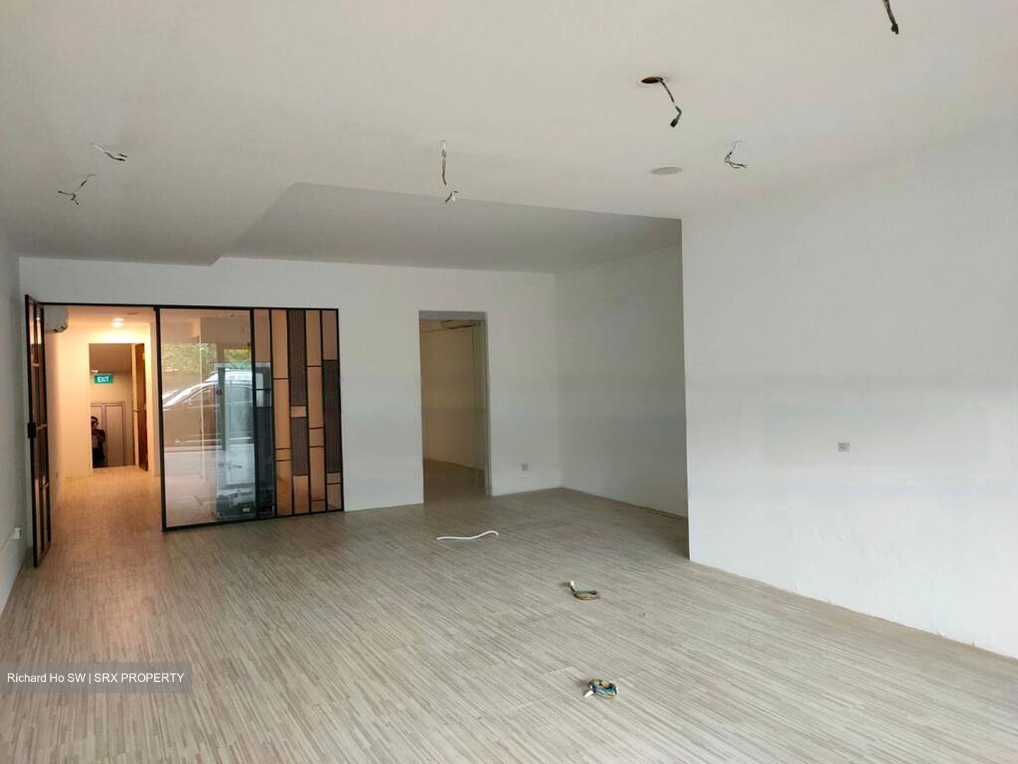 Upper Serangoon Shopping Centre (D19), Retail #473986901